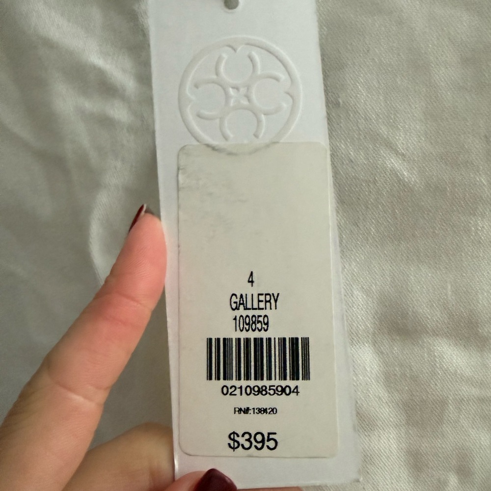 Carlisle New York Linen White Wide-Leg Buttoned Pants - Picture 4 of 6